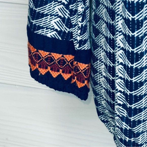 Lucky Brand boho embroidered tassel tie neck top, size large - Picture 6 of 11